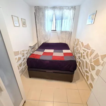 Appartement Studio Wifi Beach Front